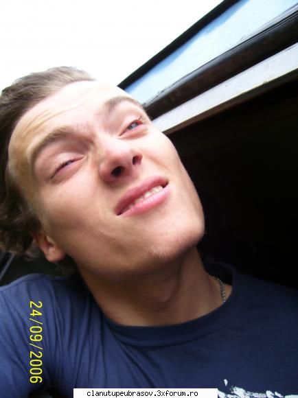 asta  e mai old school da tot pe  stilu  oprishan e... poze ..pe stilu oprisan:)) (bboy)